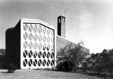 Kirche der Universitätskliniken, 1959 von W. Heselmann erbaut