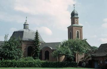 Die "Dyckburg-Kirche" St. Mariä Himmelfahrt, ehem. Hauskapelle von Haus Dyckburg, erbaut um 1740 von Johann Conrad Schlaun, seit 1949 Pfarrkirche