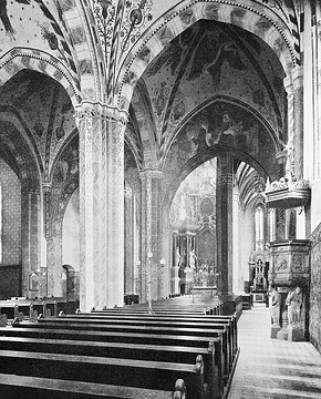 Münsterberg, Schlesien, ab 1945 Ziębice, Polen: Blick in die Pfarrkirche, erbaut um 1300 (undatiert)