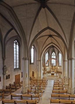 Kath. Pfarrkirche St. Dionysius: Gotische Kirchenhalle, Blick vom Orgelprospekt zum Chor