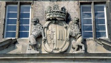 Schloss Lembeck: Wappen am Portal der Hauptburg
