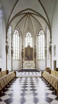 Kath. Pfarrkirche St. Mauritz, Kirchenhalle, Blick Richtung Altar