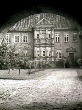 Schloss Steinfurt, Innenhof mit Frontpartie der Hauptburg (Burgsteinfurt)