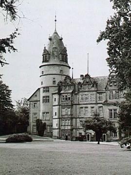 Fürstliches Residenzschloss, Eingangsfront mit Schlossturm