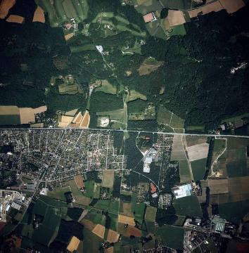 Steinhagen: Niedersteinhagen, südlich des Teutoburger Waldes, entlang der Bundesstraße B68, Stadtgrenze zu Bielefeld