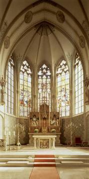 Kath. Pfarrkirche St. Georg, Chor und Hochaltar - neugotische Hallenkirche, erbaut 1896 von Wilhelm Rincklake