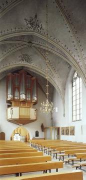 Pfarrkirche St. Lambertus, Kirchenhalle Richtung Orgelempore - jetziges Langhaus von 1510-1516