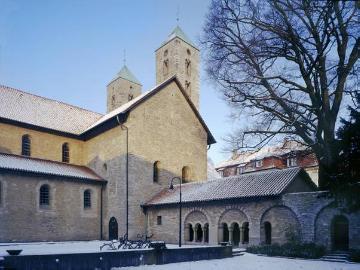 Kath. Pfarrkirche St. Bonifatius, romanische Basilika, geweiht 1129