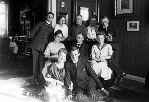 08_885 Slg. Schäfer - Familienbilder des Recklinghäuser Heimatfotografen Joseph Schäfer (1867-1938)