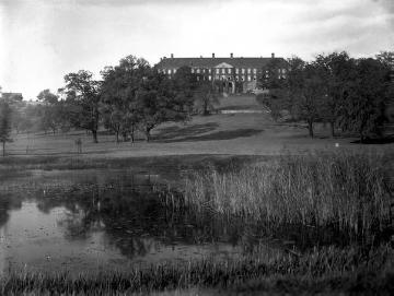 Schloss Cappenberg (Südseite) mit Schlosspark und Fischteich, um 1930?