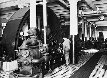 Dortmunder Union-Brauerei, Maschinenraum: Dampfbetriebene Antriebsmaschinen