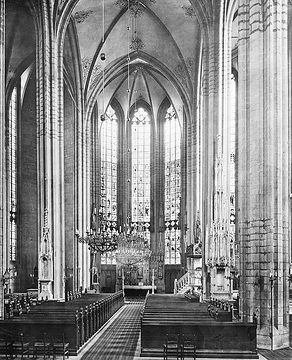 Blick in die Pfarrkirche St. Maria zur Wiese, ca. 1913.