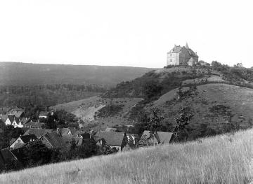 Burg Schwalenberg, errichtet im 13. Jh. als Sitz der Grafen von Schwalenberg, Aufnahme um 1930?