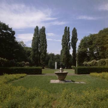Der Stadtpark, angelegt im Stil des englischen Landschaftsgartens (Klinikstraße)