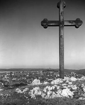 Das Gipfelkreuz auf dem Piusberg