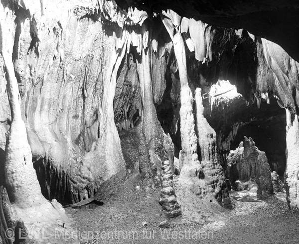 01_1347 MZA 258 Westfälische Höhlen