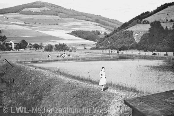 03_3218 Aus privaten Bildsammlungen: Das Dorf Lenne und Hof Dümpelmann in Fotografien des Fabrikanten Ernst Fastenrath, 1942/1943 (Slg. Dümpelmann)