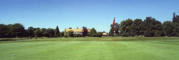 Golfplatz am Bagno-Park, seit 1953 Nutzung durch den Golfclub Münsterland - im Hintergrund Schloss Steinfurt