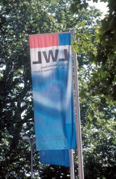 Fahne des Landschaftsverbandes Westfalen-Lippe am Landeshaus, Freiherr vom Stein-Platz