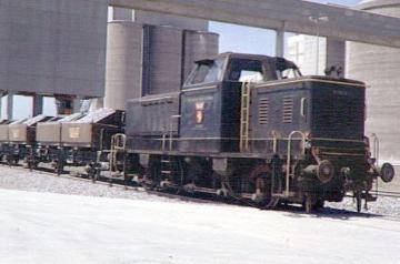 Diesellokomotive der Westfälischen Landeseisenbahn in einem Zementwerk in Neubeckum