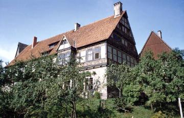 Burg Blomberg, Ostflügel: Fachwerkbau mit Bruchsteinsockel, errichtet 1560/61