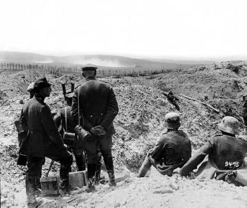 Kriegsschauplatz Berry-au-Bac, Aisne-Gebiet (Frankreich) 1917: Deutsche Artillerie- und Infanteriebeobachter