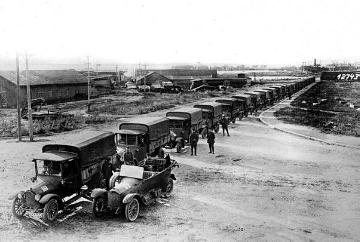 Infantrie im Ersten Weltkrieg, Elsass: Kraftwagenkolonne in den Vogesen 1916