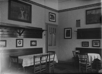 Jugendherberge "Die Glucke" Arnsberg (eröffnet 1924), Tagesraum, undatiert, um 1925