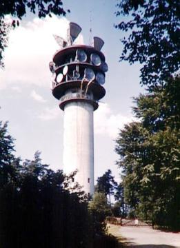 Fernsehturm auf der Hünenburg (302 m NN)