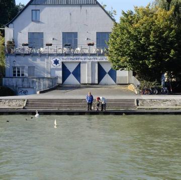 Dortmund-Ems-Kanal, Westufer: Vereinshaus des Rudervereins Münster vom Ostufer aus