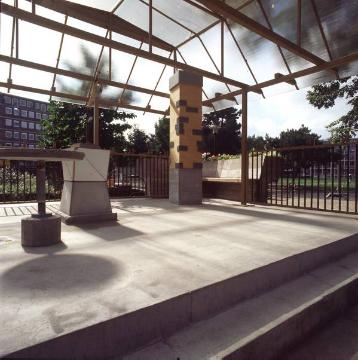 Pavillon "D&F.Anlage-Y.E.S.(Ü)" (Denkmal- und Freizeitanlage), Konzeptkunstwerk von Manfred Pernice - skulptur projekte münster 07,  Engelenschanze/Windhorststraße