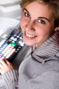 LWL-Azubi Katharina Miggelt, Ausbildung zur Mediengestalterin Bild und Ton im LWL-Medienzentrum für Westfalen