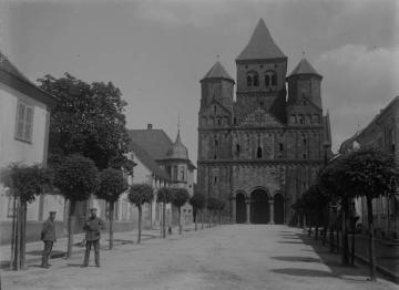 Ortsimpressionen, Westfront 1914-1918: Kloster Marmoutier mit Abteikirche Saint Martin, Maursmünster (frz. Marmoutier), Elsass, undatiert