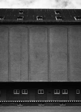 Winterbourne-Kaserne (1945-1994), Getreidespeicher 2 (Silospeicher) vor Sanierung - ab 2000 Umbau von 9 Speichern des einstigen Heeresverpflegungshauptamtes für Norddeutschland (1939-1945) zum Dienstleistungszentrum "Speicherstadt Münster"