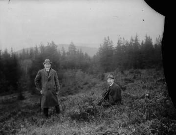 Richard Schirrmann (rechts) bei der Wanderrast, um 1910? (Original ohne Angaben, undatiert)