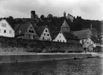 Hirschhorn am Neckar, im Hintergrund das Schloss Hirschhorn, undatiert, um 1905?