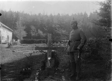 Erster Weltkrieg, Westfront: Grab des Soldaten Antoine Rostharge, ohne Ort, undatiert