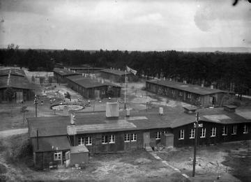 Kinderdorf Staumühle, Erholungslager für Schüler aus dem Ruhrgebiet, gegr. 1925 durch Richard Schirrmann auf einem ehemaligen Militärgelände in der Senne, undatiert