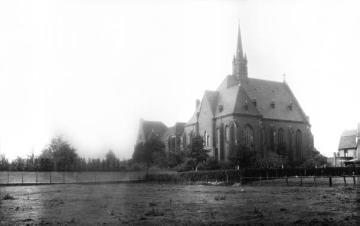 Kloster Meckinghoven mit St. Dominikus-Kirche, erbaut 1906/1907, ab 1995 Leerstand und Umwidmung zur Wohnanlage mit Pfarrzentrum im Parterre, Aufnahme um 1913?