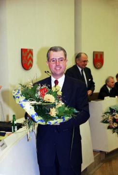 Erster Landesrat Hans-Ulrich Predeick während seiner Amtseinführung durch die Landschaftsversammlung