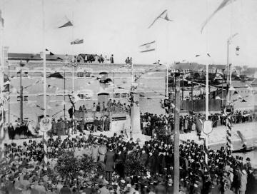 Hafeneinweihung Münster, Festakt am 16. Oktober 1899: Besucherströme auf den Kaianlagen