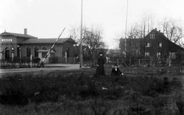 Bahnhof Marl-Sinsen, undatiert, um 1915? Vergleichsaufnahme von 2013 siehe Bild 11_3071.