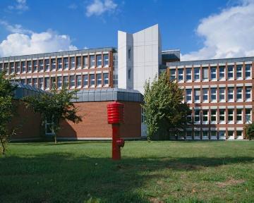 Landesinstitut für Schule und Weiterbildung, errichtet 1983 (Paradieserweg 64)