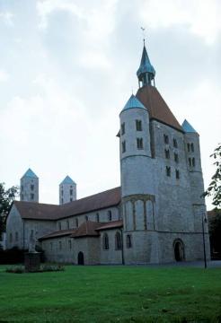 Kath. Pfarrkirche St. Bonifatius in Warendorf-Freckenhorst, romanische Basilika, geweiht 1129