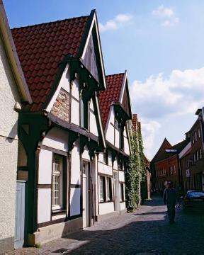 Warendorfer Altstadt: Kleinwohnhäuser (Gademen) in der "Kurzen Kesselstraße" Nr. 14 und 16, errichtet als Mietswohnungen für die ärmere Bevölkerung im frühen 17. Jh.