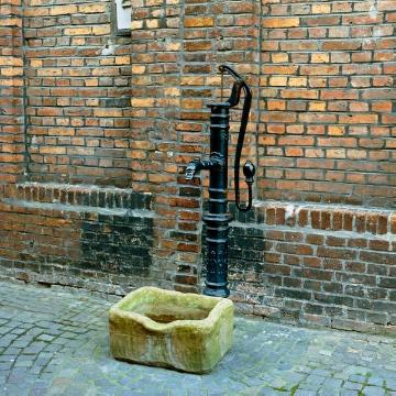 Warendorfer Altstadt: Historische Wasserpumpe