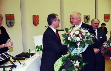Amtseinführung des Ersten Landesrates Hans Ulrich Predeick: Gratulation durch Landesdirektor Wolfgang Schäfer