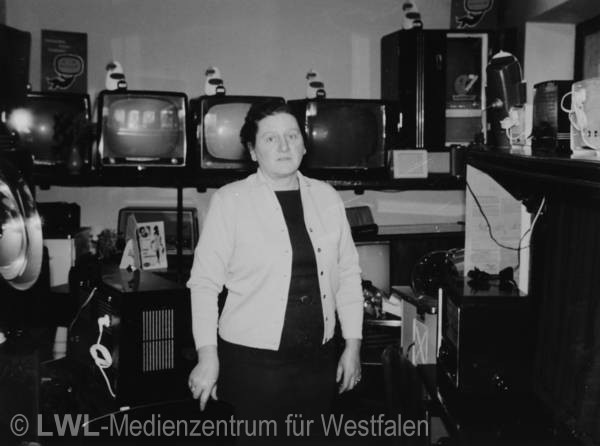 11_1203 Traditionsgeschäfte in Münster - Die Kaufmannschaft der Warendorfer Straße: Aus dem Familienalbum Horst und Hildegard Neufelder, 1950er bis 1980 Jahre