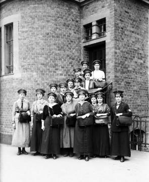 Frauenarbeit im 1. Weltkrieg: Postbotinnen in Recklinghausen