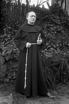 Dr. Joseph Schäfer, Gesellschaftsleben: Pater Orentius vom Franziskanerkloster Stuckenbusch